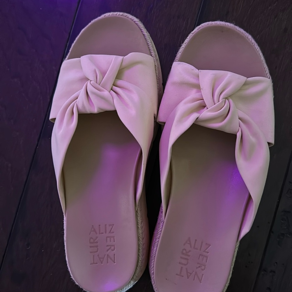 Naturalizer sandals